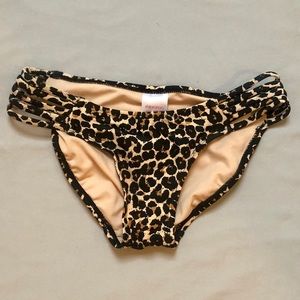 Strappy side cheetah print bikini bottoms